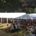 Rekordní návštěvnost na přehlídce dechovek v Bernarticích. Na Český rozhlas jsou lidé naštvaní. Objevují Rádio Dechovka