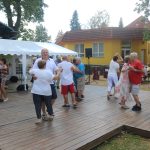 Rekordní návštěvnost na přehlídce dechovek v Bernarticích. Na Český rozhlas jsou lidé naštvaní. Objevují Rádio Dechovka
