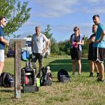 Místo holí létající disky. Prachatický turnaj ukázal rostoucí oblibu discgolfu