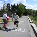 VIDEO: Někteří odvážlivci absolvovali na Krosovém běhu v Plané nad Lužnicí oba závody. Zápolení u řeky Lužnice přilákalo přes šedesát sportovních nadšenců