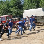 Staré hasičské stříkačky ovládly fotbalové hřiště ve Slabčicích