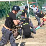 Staré hasičské stříkačky ovládly fotbalové hřiště ve Slabčicích