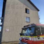 V Ratibořských Horách kompletně vyhořel byt v bytovce
