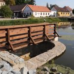 Náves v Lutové prokoukla a soutěží o titul Stavba roku