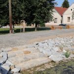 Náves v Lutové prokoukla a soutěží o titul Stavba roku