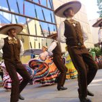 V písecké knihovně vystoupil mexický a slovenský folklórní soubor