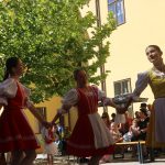 V písecké knihovně vystoupil mexický a slovenský folklórní soubor