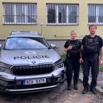 Žena chtěla skočit ze Žďákovského mostu, policisté předešli tragédii