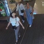 Cizinka přišla v budějovickém hotelu o peníze. Policie pátrá po totožnosti tří žen
