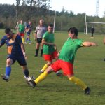 V 8. lize je po smírném šlágru těsno, o patro níž převzali vedení fotbalisté Radenína