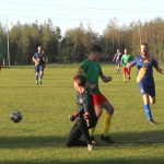 V 8. lize je po smírném šlágru těsno, o patro níž převzali vedení fotbalisté Radenína