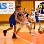 Nejmladší strakonické basketbalistky zahájily sezonu výhrou a porážkou