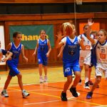 Nejmladší strakonické basketbalistky zahájily sezonu výhrou a porážkou
