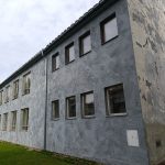 Čtvrt století bez vojáků. Areál U Sloupů se proměnil z kasáren v živou, ale neuspořádanou lokalitu