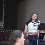 Dožínky v Petrovicích slavili i soutěžemi v hodu balíkem slámy a o nejkrásnější dožínkový věnec