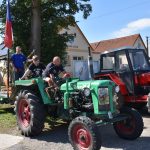 Na traktoriádě v Přehořově napočítali 47 strojů. Nechyběl průjezd ani jízda terénem