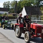 Na traktoriádě v Přehořově napočítali 47 strojů. Nechyběl průjezd ani jízda terénem