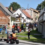 Na traktoriádě v Přehořově napočítali 47 strojů. Nechyběl průjezd ani jízda terénem