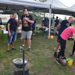 Vydařená premiéra vaření kotlíkového guláše v Lašovicích. Prvenství brali Gulášci z Jestřebic