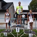 VIDEO: Dražický Běho-chod si připsal druhý ročník. Zájem byl ještě větší než loni. Nadační fond P3tule převzal šek na 74 100 korun