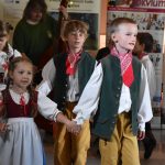 VIDEO: Hotel Zvíkov hostil setkání dětských folklorních souborů z jižních Čech