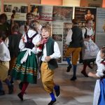 VIDEO: Hotel Zvíkov hostil setkání dětských folklorních souborů z jižních Čech