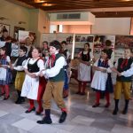 VIDEO: Hotel Zvíkov hostil setkání dětských folklorních souborů z jižních Čech