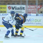 VIDEO: Nevydařená premiéra skončila v derby málem desítkou. Extraligoví dorostenci Tábora na Motor neměli