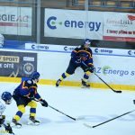 VIDEO: Nevydařená premiéra skončila v derby málem desítkou. Extraligoví dorostenci Tábora na Motor neměli
