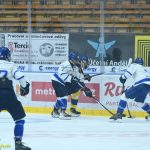 VIDEO: Nevydařená premiéra skončila v derby málem desítkou. Extraligoví dorostenci Tábora na Motor neměli