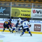 VIDEO: Nevydařená premiéra skončila v derby málem desítkou. Extraligoví dorostenci Tábora na Motor neměli