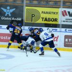 VIDEO: Nevydařená premiéra skončila v derby málem desítkou. Extraligoví dorostenci Tábora na Motor neměli