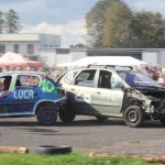 Burácení motorů i pomoc Sebastianovi. Destrukční derby ve Strakonicích ovládli Sova a Dusík