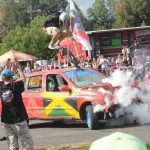 Burácení motorů i pomoc Sebastianovi. Destrukční derby ve Strakonicích ovládli Sova a Dusík