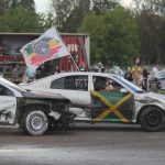 Burácení motorů i pomoc Sebastianovi. Destrukční derby ve Strakonicích ovládli Sova a Dusík