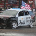 Burácení motorů i pomoc Sebastianovi. Destrukční derby ve Strakonicích ovládli Sova a Dusík