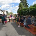 V Květuši slavili opravenou kapličku i kulturní dům. Obě stavby spojují lidi, zaznělo při slavnosti