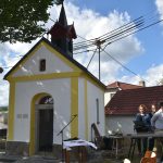 V Květuši slavili opravenou kapličku i kulturní dům. Obě stavby spojují lidi, zaznělo při slavnosti