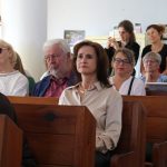 Most sbližování spojil umění, lidi i pomoc. V Milevsku se prodala většina obrazů