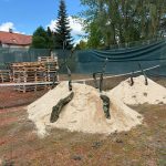 Děti si dovedou hrát i jinak. Jindřichův Hradec má nové hřiště, které mění pravidla