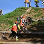 VIDEO: Roman Körber je posedmé králem Strmého vrchu! Jezdec Motosportu Chýnov porazil těsně Marka Wünsche