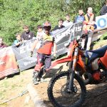 VIDEO: Roman Körber je posedmé králem Strmého vrchu! Jezdec Motosportu Chýnov porazil těsně Marka Wünsche