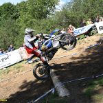 VIDEO: Roman Körber je posedmé králem Strmého vrchu! Jezdec Motosportu Chýnov porazil těsně Marka Wünsche