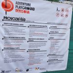 Děti si dovedou hrát i jinak. Jindřichův Hradec má nové hřiště, které mění pravidla