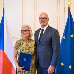 Tři osobnosti jihočeského školství převzaly medaile ministerstva školství