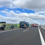 Motorkář u Mirovic narazil do svodidel. Utrpěl vážná mnohočetná poranění