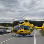 Po nehodě na Budějovicku uvázl zraněný řidič ve zdemolovaném autě. Vyprošťovali ho hasiči
