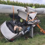 Po nehodě na Budějovicku uvázl zraněný řidič ve zdemolovaném autě. Vyprošťovali ho hasiči
