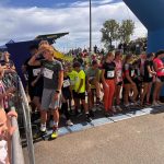 VIDEO: Dražický Běho-chod si připsal druhý ročník. Zájem byl ještě větší než loni. Nadační fond P3tule převzal šek na 74 100 korun