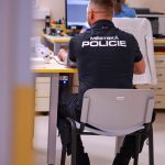 Budějovičtí strážníci a asistenti darovali krev, mezi nimi i ředitel
